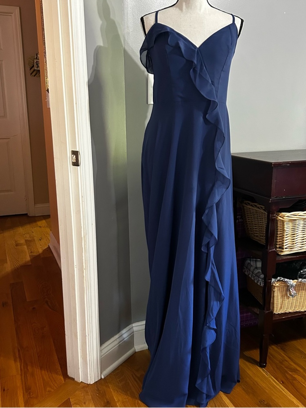 JJ's House Formal Evening Gown V Neck Ruffles Flowy Skirt Chiffon Sz 12 Navy NWT